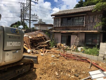 志摩市で木造家屋の解体工事