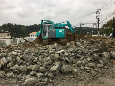 志摩市で大型建造物の解体工事