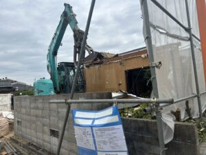 亀山市で木造住宅の解体工事